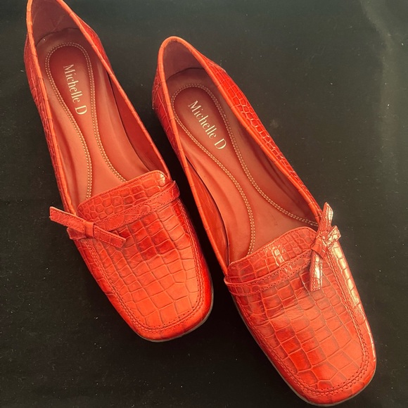 Michelle D Red loafer - Picture 1 of 12